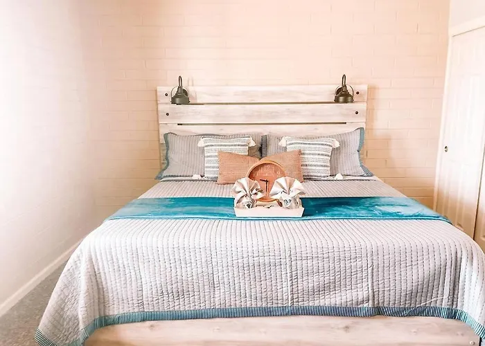 Villa Pool Heat Pet Friendly