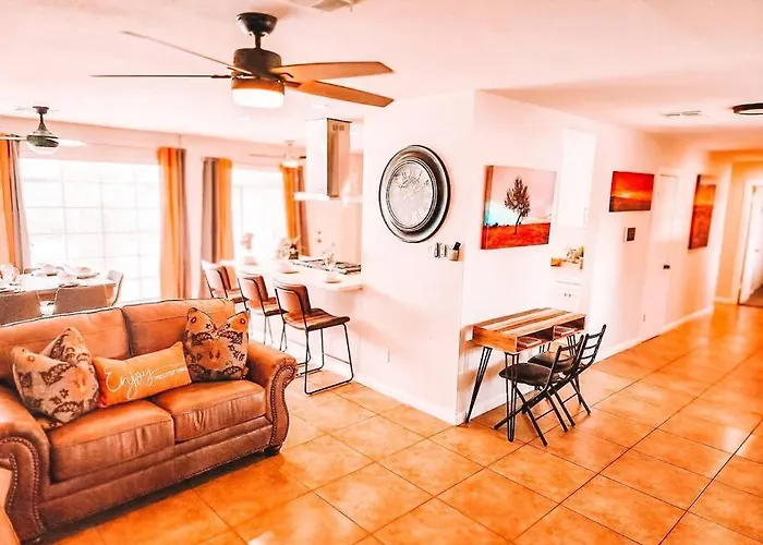 Pool Heat Pet Friendly Glendale